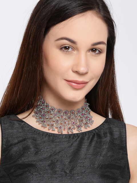 

Infuzze Silver-Toned Metal Oxidised Necklace