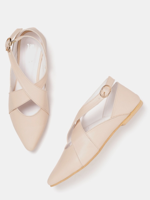 

Roadster Women Peach-Coloured Solid Flats