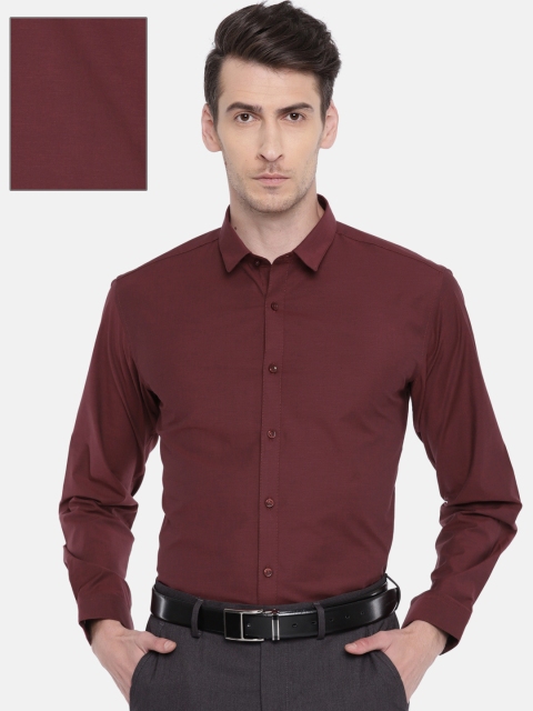 

V Dot Men Maroon Slim Fit Solid Semiformal Shirt