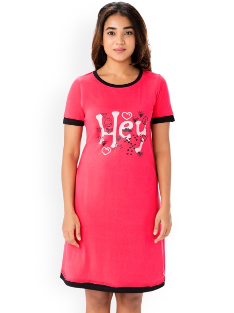 

PrettySecrets Magenta Printed Nightdress
