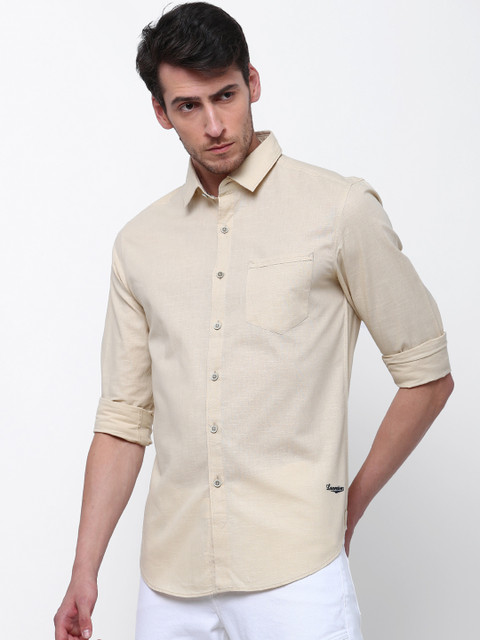 

LOCOMOTIVE Men Beige Slim Fit Solid Casual Shirt