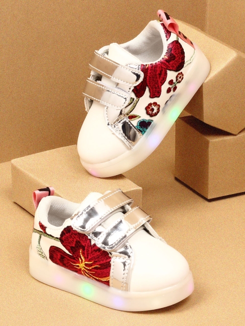 

Walktrendy Unisex Off-White Sneakers