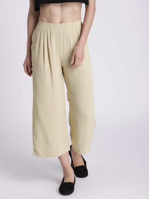 

Chemistry Women Beige Regular Fit Solid Regular Trousers