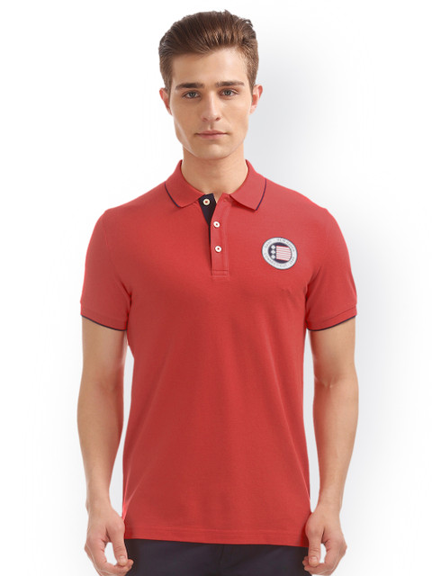 

GANT Men Red Solid Polo Collar T-shirt