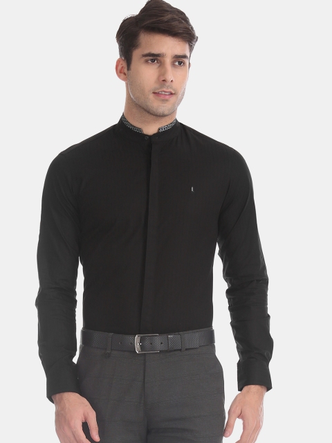 

Arrow New York Men Black Slim Fit Striped Casual Shirt