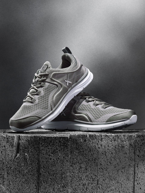 

HRX by Hrithik Roshan Men Grey Pro Sneakers
