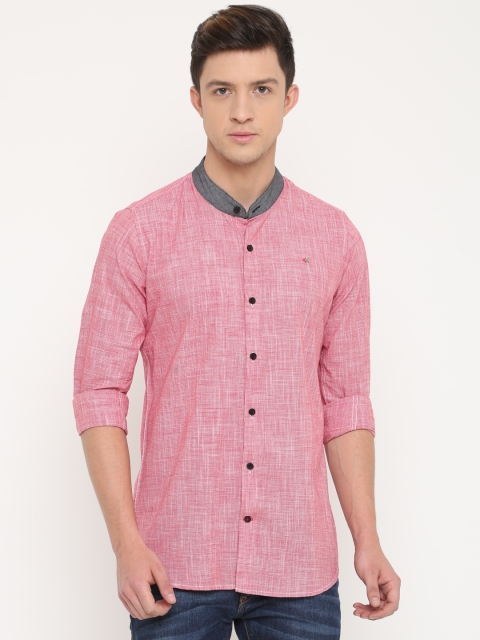 

Cross Court Men Red & White Slim Fit Checked Casual Shirt