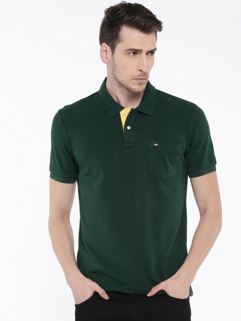 

Arrow Sport Men Green Solid Polo Collar T-shirt