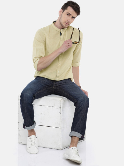 

Arrow Sport Men Beige Snug Slim Fit Solid Casual Shirt
