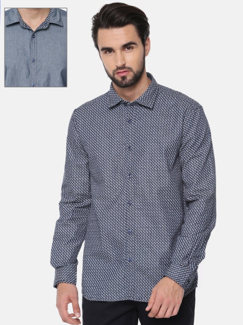 

Parx Men Blue & Off-White Slim Fit Printed Reversible Shirt