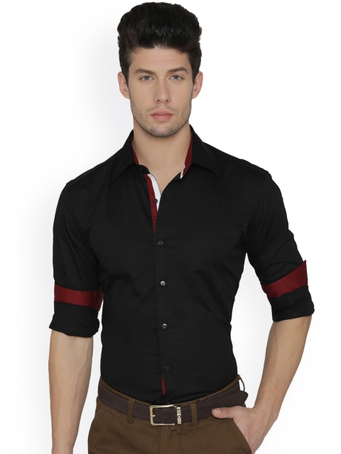 

Dazzio Men Black And Maroon Slim Fit Solid Semiformal Shirt