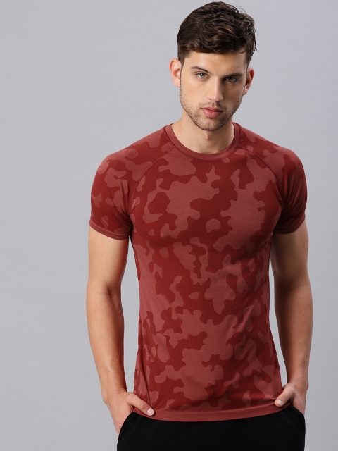 

HRX by Hrithik Roshan Men Red Seamless Self Design Round Neck T-shirt