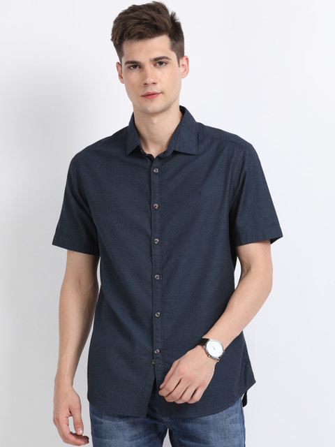 

Indian Terrain Men Navy Blue Regular Fit Solid Casual Shirt