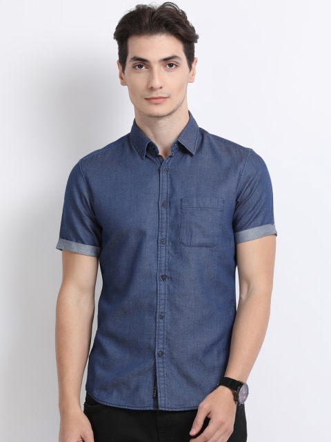 

Indian Terrain Men Navy Blue Chiseled Slim Fit Solid Casual Shirt