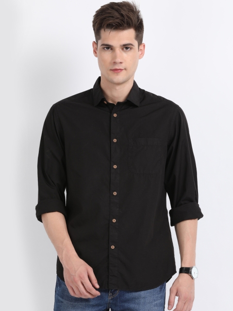 

Indian Terrain Men Black Regular Fit Solid Casual Shirt