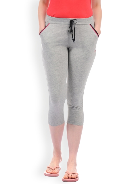 

Sweet Dreams Women Grey Melange Solid Slim Fit Capris