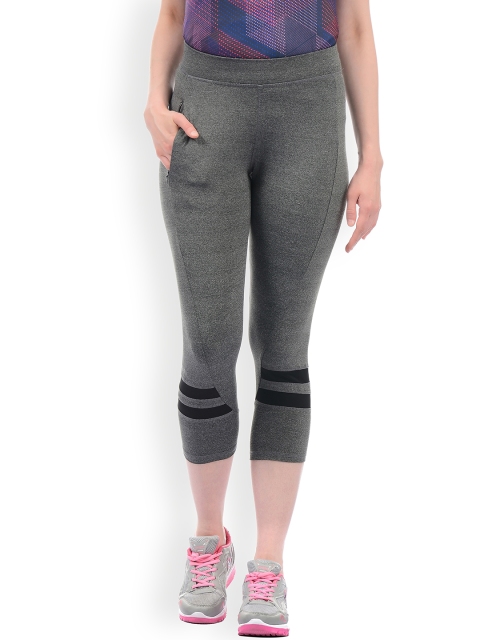 

Sweet Dreams Women Grey Melange Solid Slim Fit Capris