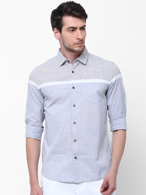 

Black coffee Men White & Blue Slim Fit Solid Casual Shirt