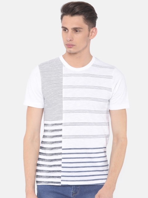 

Cherokee Men White Striped Round Neck T-shirt