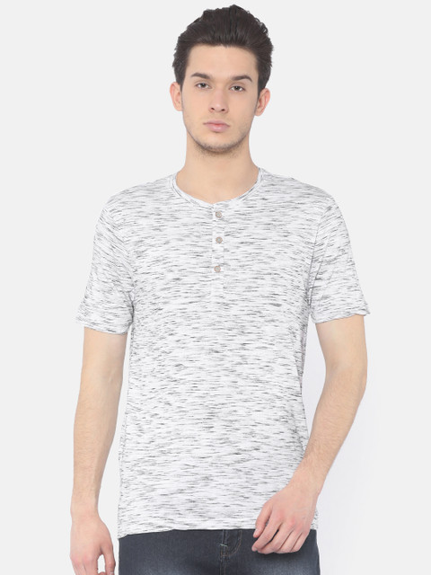 

Cherokee Men Grey Solid Henley Neck T-shirt