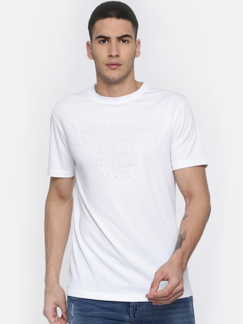 

Colt Men White Solid Round Neck T-shirt