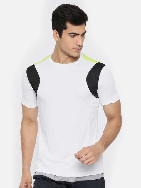 

Colt Men White Solid Round Neck T-shirt