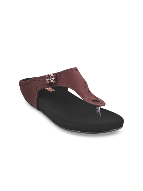 

Metro Women Brown Solid Sandals