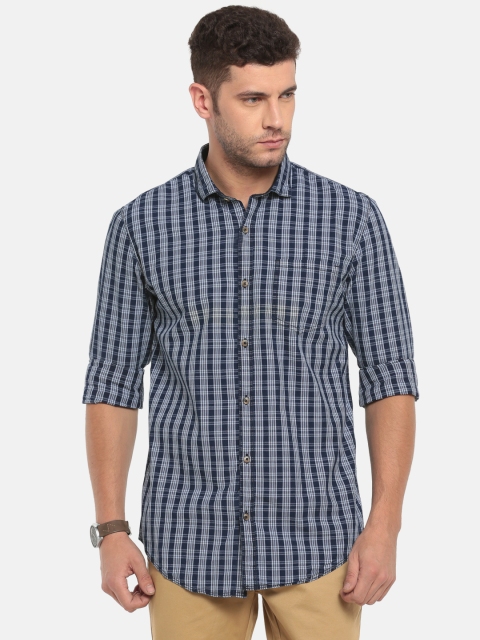 

Ruggers Men White & Blue Regular Fit Indigo Dyed Checked Casual Shirt