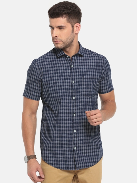 

Ruggers Men Blue Contemporary Regular Fit Indigo-Dyed Checked Casual Shirt