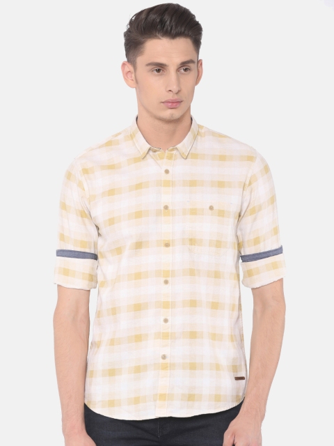 

Cherokee Men Yellow & Off-White Regular Fit Checked Casual Shirt