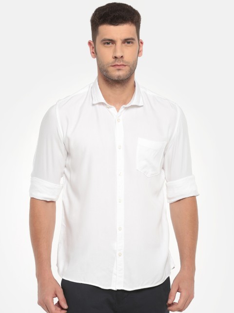 

Ruggers Men White Solid Contemporary Regular Fit Casual Shirt