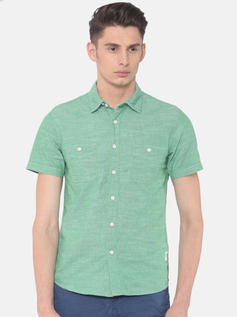 

Cherokee Men Green Regular Fit Solid Casual Shirt