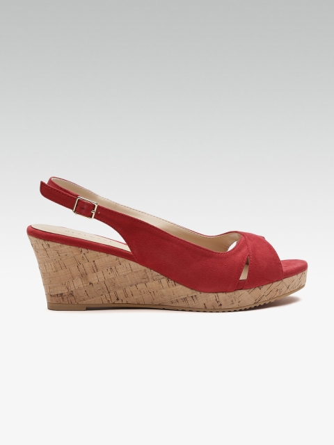 

HEATWAVE Women Red Solid Sandals