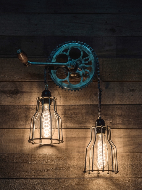 

Fos Lighting Gold-Toned Cycle Gear Chain Wall Lamp