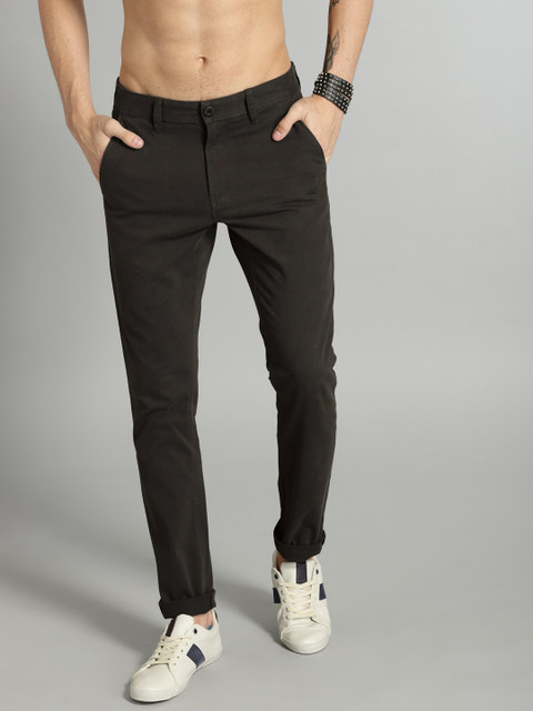 

Roadster Men Charcoal Grey Slim Fit Solid Chinos