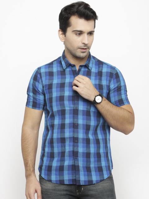 

Numero Uno Men Blue Checked Casual Shirt