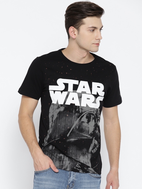 

Numero Uno Men Black Star Wars Print Round Neck T-shirt