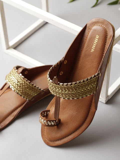 

Anouk Women Tan Brown & Gold-Toned Woven Design One Toe Flats