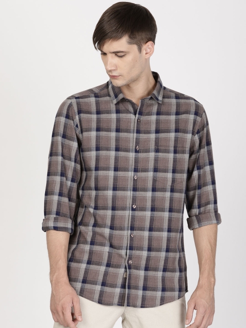 

ether Men Brown & Navy Slim Fit Checked Casual Shirt