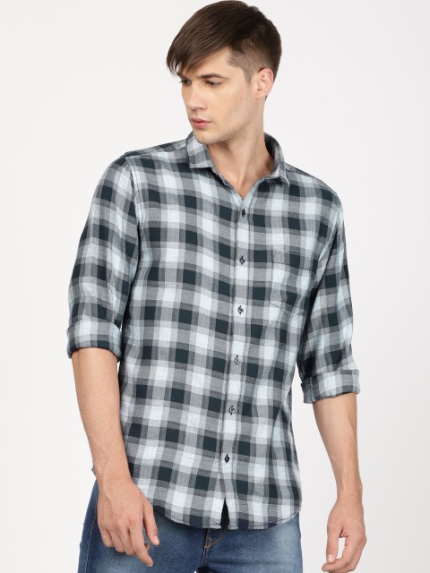 

ether Men Blue Slim Fit Checked Casual Shirt