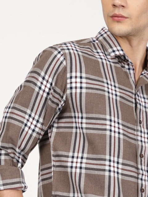 

ether Men Brown & Navy Blue Slim Fit Checked Casual Shirt