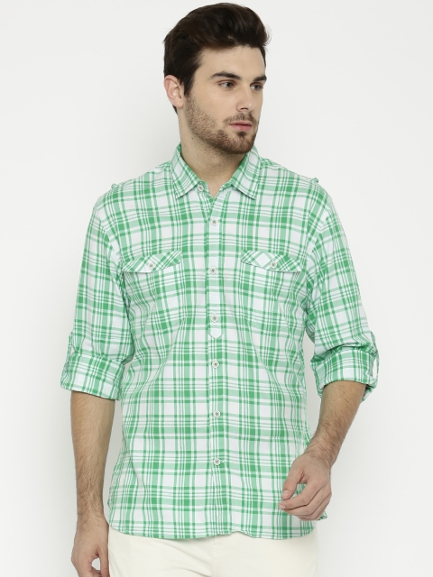 

United Colors of Benetton Men Green & White Checked Casual Shirt
