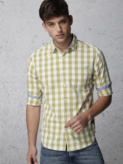

Ecko Unltd Men Beige & White Slim Fit Checked Casual Shirt