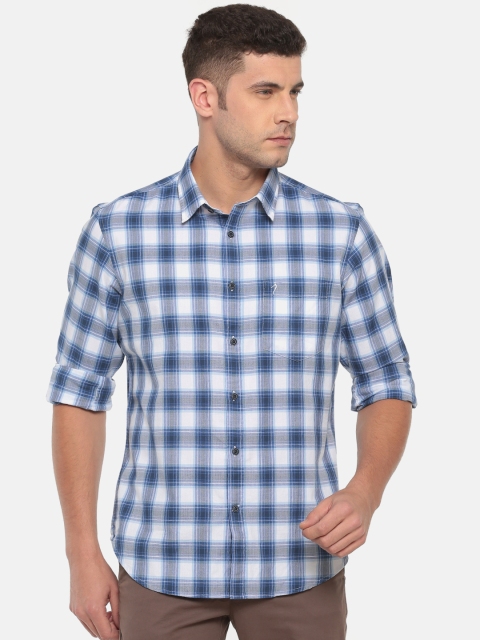 

Indian Terrain Men Navy Blue & White Slim Fit Checked Casual Shirt