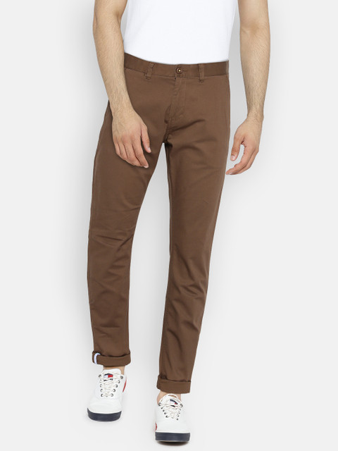 

Van Heusen Sport Men Brown Tapered Fit Solid Regular Trousers