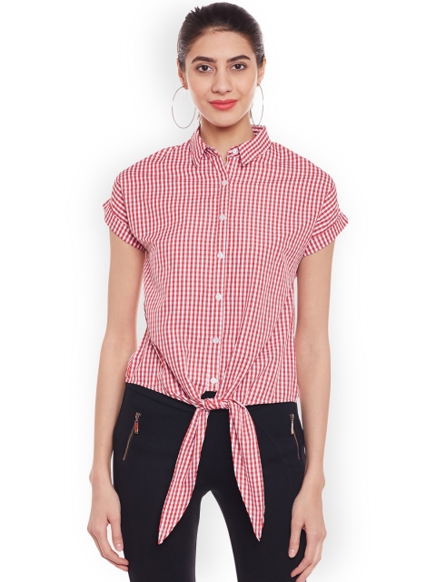 

Oxolloxo Women Red & White Comfort Regular Fit Checked Casual Shirt