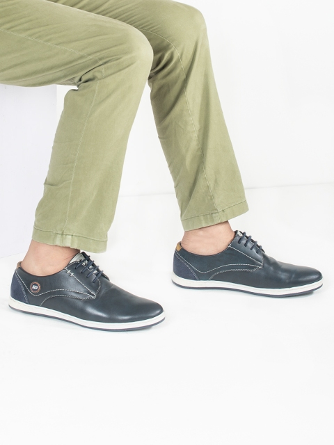 

ID Men Navy Blue Leather Sneakers