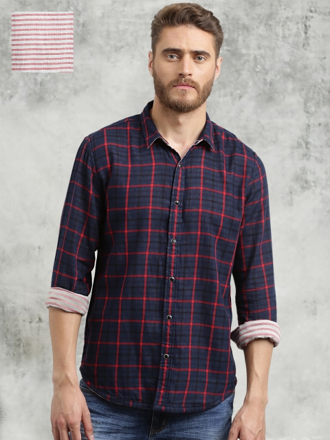 

Breakbounce Men Red & Blue Slim Fit Printed Casual Shirt