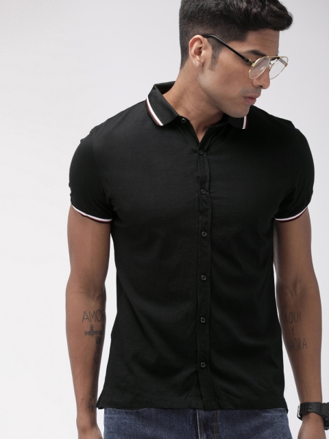 

FOREVER 21 Men Black Regular Fit Solid Knitted Casual Shirt
