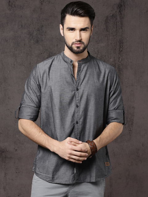 

Roadster Men Grey Solid Casual Shirt